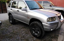 Selling Suzuki Grand Vitara 2000 Automatic Gasoline in Minalin