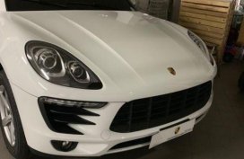 Sell 2nd Hand (Used) 2017 Porsche Macan Automatic Gasoline at 9000 in Antipolo