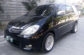 Selling 2009 Toyota Innova for sale in Quezon City