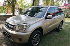 Selling Toyota Rav4 2004 in Pozorrubio