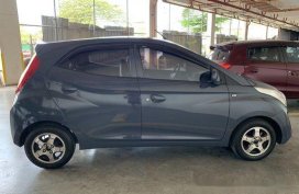 Blue Hyundai Eon 2015 for sale 