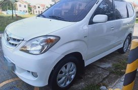 Sell 2nd Hand 2010 Toyota Avanza Manual Gasoline at 100000 in Lipa
