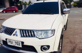 White Mitsubishi Montero Sport 2010 for sale 
