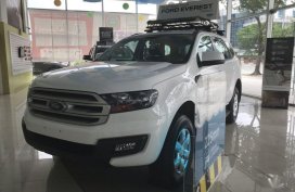 Selling Brand New Ford Everest 2018 Automatic Diesel 
