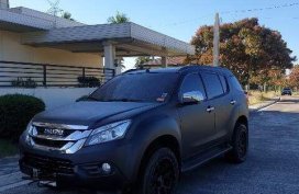 2nd Hand Isuzu Mu-X 2015 Automatic Diesel for sale in Lipa