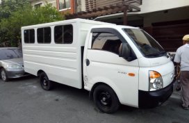 Hyundai H-100 2010 Manual Diesel for sale in Pasig