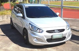 For sale 2013 Hyundai Accent Manual Diesel at 90000 km in Legazpi