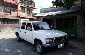 Selling Toyota Hilux 1999 Manual Diesel in Rodriguez