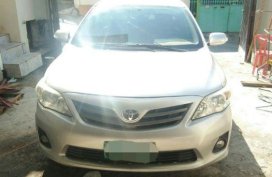 Selling Toyota Altis 2013 Automatic Gasoline 