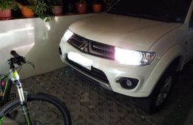 Selling Mitsubishi Montero 2014 Automatic Diesel in Quezon City