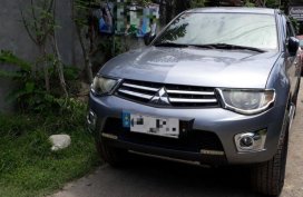 Selling 2nd Hand Mitsubishi Strada 2014 in Davao City