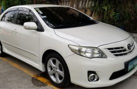 2nd Hand Toyota Altis 2011 Automatic Gasoline for sale in Mandaluyong