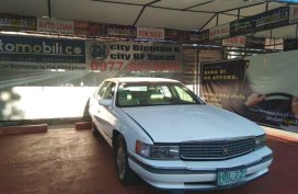 Selling Cadillac Deville 1994 at 300000 km for sale