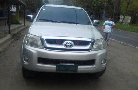 Selling 2nd Hand Toyota Hilux 2010 in Ramon