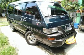 Selling Mitsubishi L300 2000 Manual Diesel in Carmona