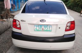 2nd Hand White Kia Rio 2009 Gasoline Manual