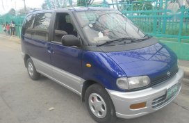 Selling 2nd Hand Nissan Serena 2002 in Dasmariñas