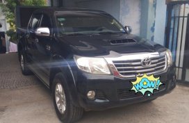 Selling Black Toyota Hilux 2012 for sale in Manual