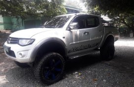 Selling Mitsubishi Strada 2013 at 80000 km in Valenzuela