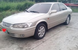 Sell 2nd Hand Beige 2002 Toyota Camry in Pasig 