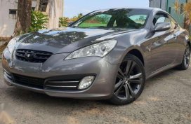 Selling 2nd Hand Hyundai Genesis 2011 in Quezon City