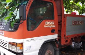 Selling 2nd Hand Isuzu Elf 2002 Diesel Automatic