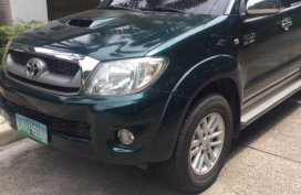 Selling 2nd Hand Toyota Hilux 2010 Automatic Diesel at 90000 km in Quezon City