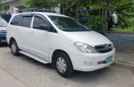 Selling 2nd Hand Toyota Innova 2005 at 114000 km in Cainta