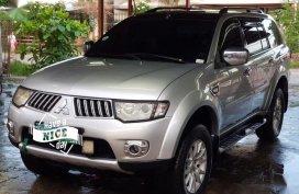 Selling 2nd Hand Mitsubishi Montero 2011 in Samal