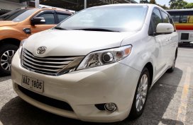 Sell 2015 Toyota Sienna 7000 km in Quezon City