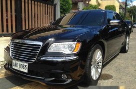 Selling Black Chrysler 300c 2014 in Muntinlupa