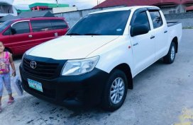 Selling 2nd Hand Toyota Hilux 2012 at 90000 km in Davao City