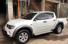 Selling Mitsubishi Strada 2009 Manual Diesel in Baguio