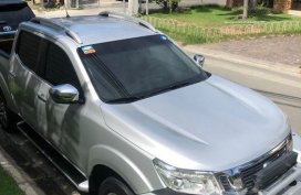 Selling Nissan Navara 2015 Automatic Diesel in Makati