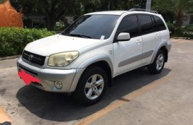 Selling Toyota Rav4 Automatic Gasoline in Talisay