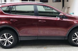Selling 2nd Hand Toyota Rav4 2016 in Quezon City