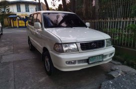 Selling 2nd Hand Toyota Revo 2002 Manual Gasoline at 130000 km in Valenzuela