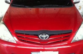 Red Toyota Innova 2011 for sale in Manual