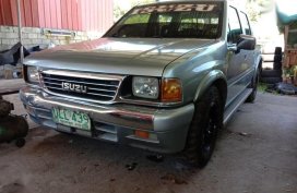 Selling 2nd Hand Isuzu Fuego 2000 at 80000 km in Santiago