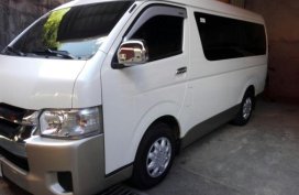 Selling Toyota Grandia 2014 Automatic Diesel in Pasig