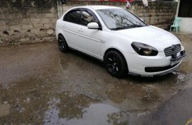 Selling White Hyundai Accent 2010 Manual Diesel at 57000 km 