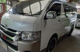 Selling Toyota Grandia 2015 Automatic Diesel in Plaridel