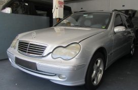 Sell 2nd Hand 2007 Mercedes-Benz C200 in Makati