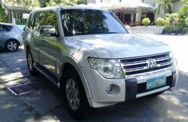 White Mitsubishi Pajero 2011 at 78000 km for sale