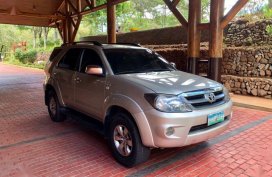 Toyota Fortuner 2005 Automatic Diesel for sale in Baguio