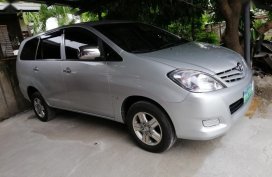 Selling 2nd Hand Toyota Innova 2006 in Angeles