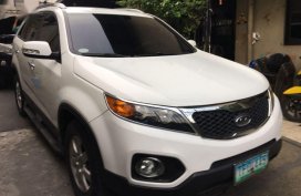 Selling Kia Sorento 2011 Automatic Gasoline in Makati