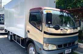 2nd Hand Isuzu Elf 2006 for sale in Pasig