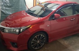 Selling 2nd Hand Toyota Corolla Altis 2015 in Manila