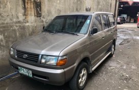 Selling 2nd Hand Toyota Revo 2000 Manual Diesel at 130000 km in Manila